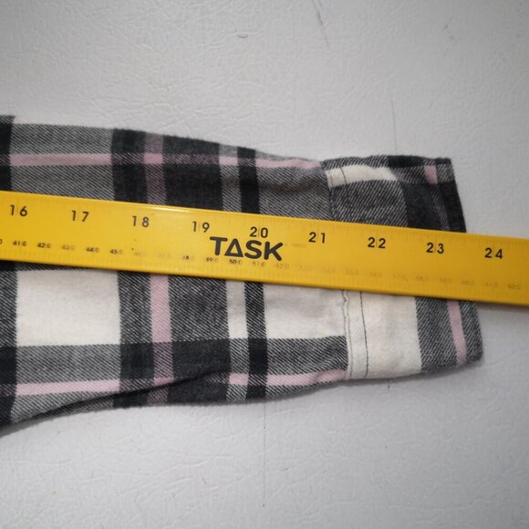 Tilley Ladies Size Small Button Front Grey, Pink, & White Plaid Shirt - Picture 9 of 10